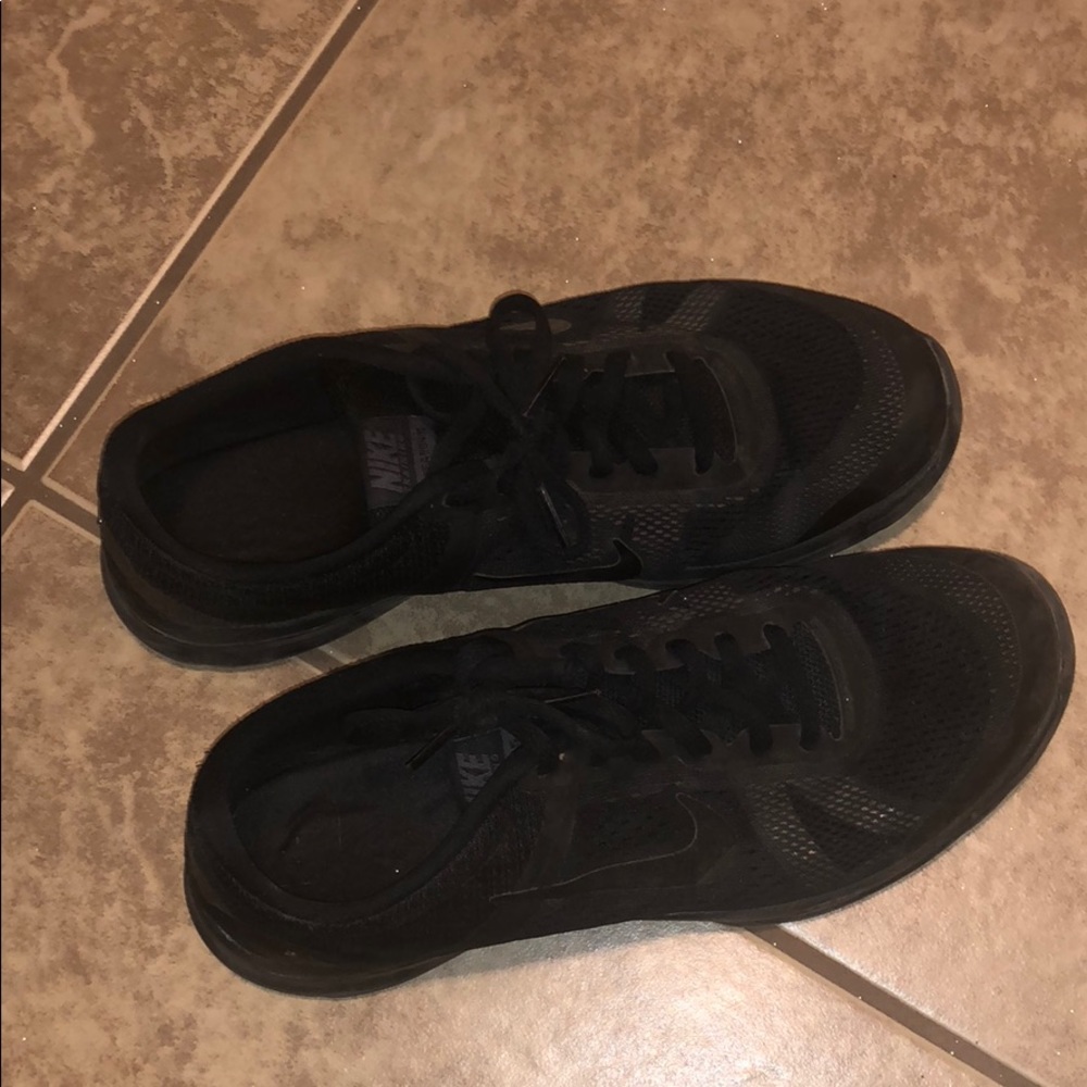 Women’s Nike 8.5